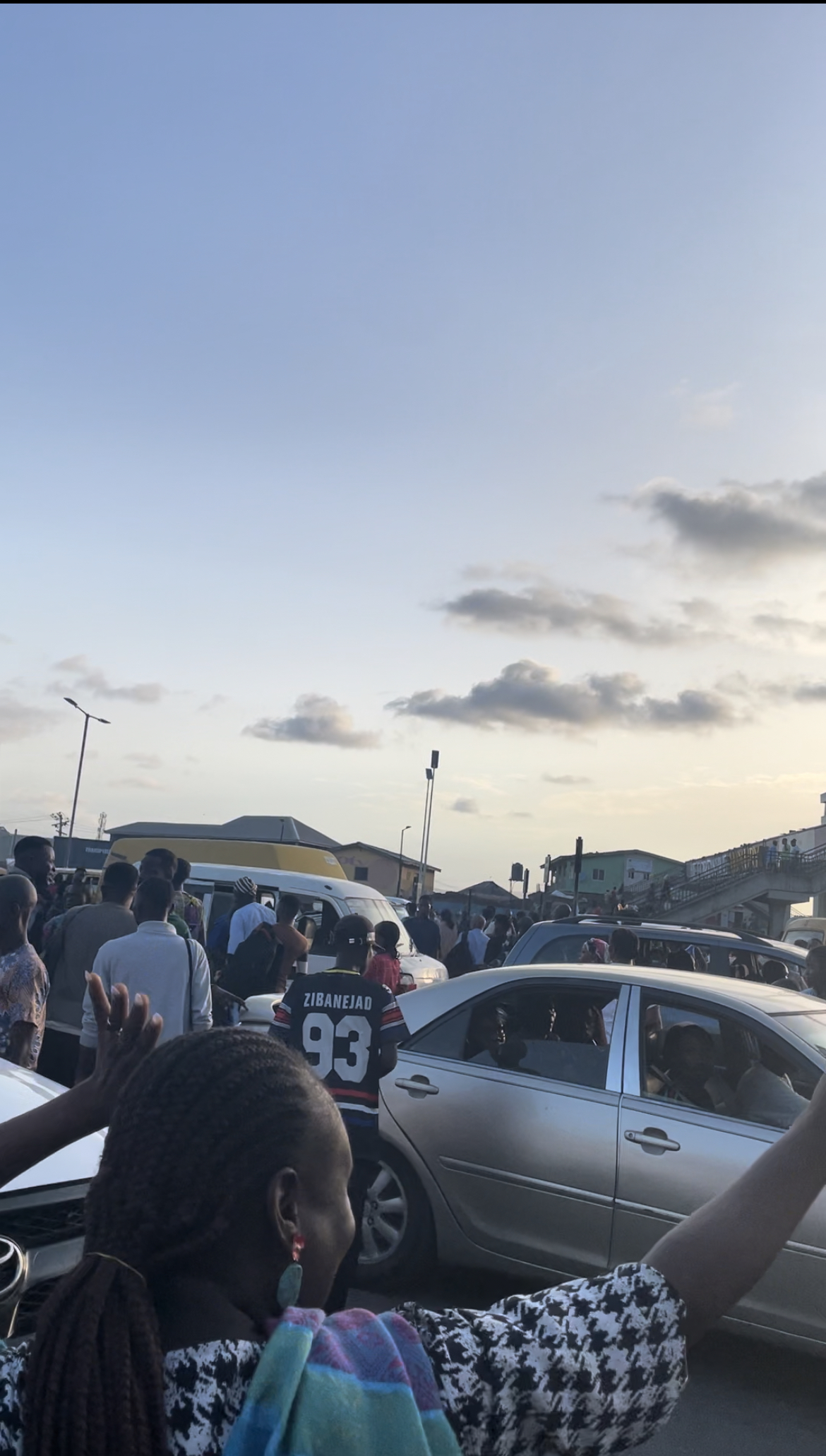 Eid-EI-Kabir Eve: Gridlock at Iyana-Oworo Leaves Commuters Stranded as Transport Fares Soar