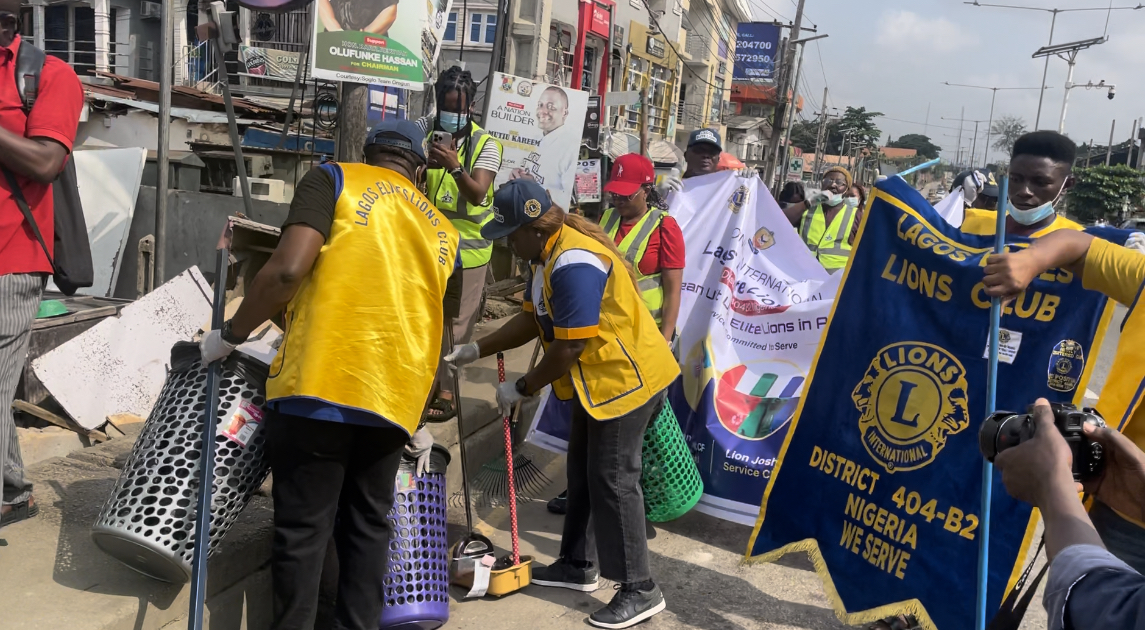 COMMUNITY SPOTLIGHT: Lagos Elite Lions Club Champions Cleaner Environment with Oregun Outreach
