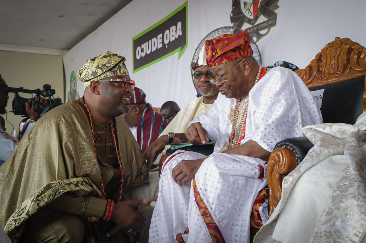 Aare Adetola Emmanuelking Mourns Passing of Awujale Ijebuland